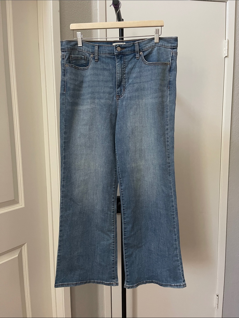 Jessica Simpson Light-Medium Blue Wide Leg Denim Jeans